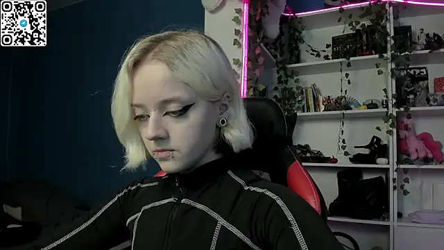 Holy Mistress S online show from December 2025 10:14:01 AM