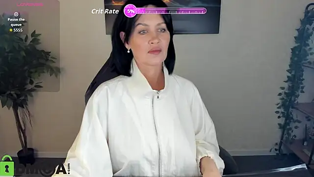 Sara Devills online show from May 2026 06:19:02 AM
