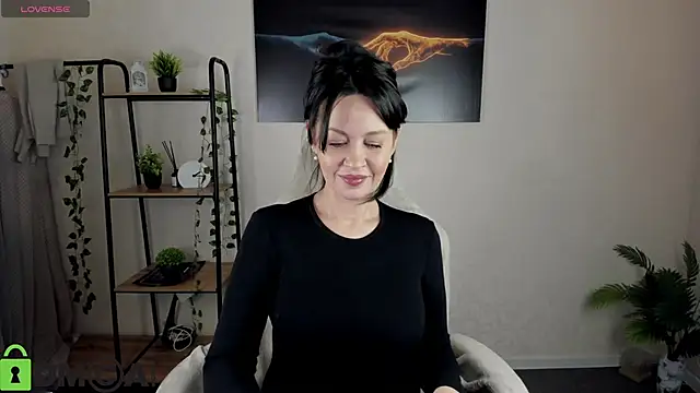 Sara Devills online show from December 2025 01:11:01 AM