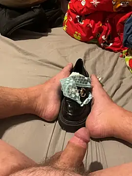 fortheloveofheels74 online show from November 2025 11:30:01 PM