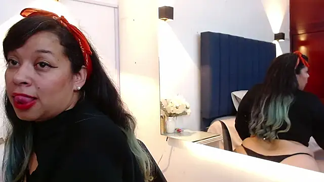 Angyrios online show from October 2025 11:30:01 AM