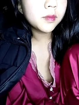 Snapshot of Quynhsumon chatting on February 2026 02:49:01 PM Quynhsumon online show from February 2026 02:49:01 PM