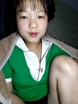 Snapshot of Quynhsumon chatting on March 2026 03:18:02 PM Quynhsumon online show from March 2026 03:18:02 PM