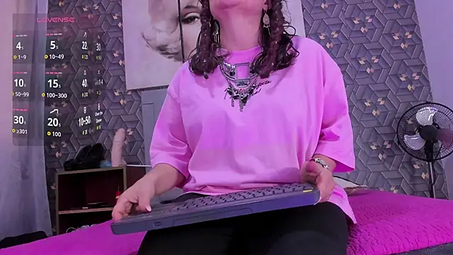 Debora Cienfuegos25 online show from January 2026 04:13:02 PM