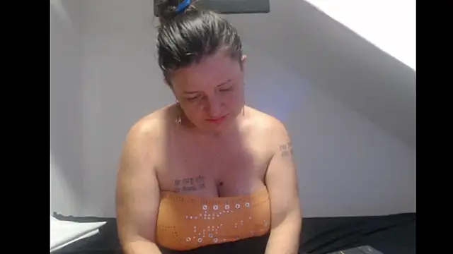 Debora Cienfuegos25 online show from February 2026 03:04:02 AM