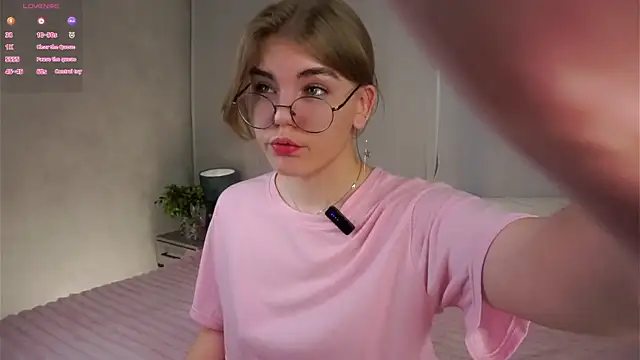 MelodyBaur online show from March 2026 01:13:01 PM