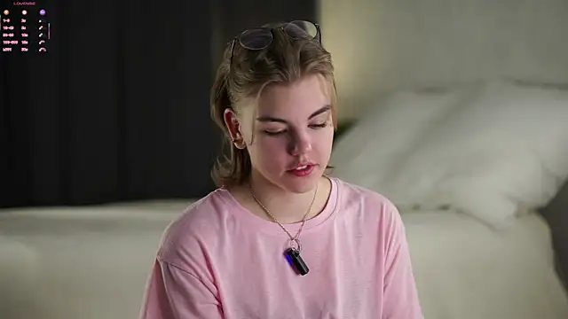 MelodyBaur online show from December 2025 12:20:02 PM