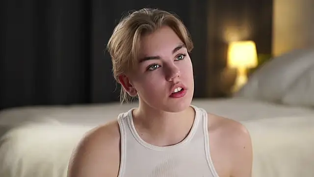 MelodyBaur online show from November 2025 01:04:02 PM