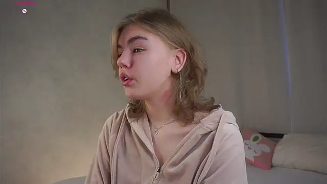 MelodyBaur online show from April 2026 12:30:01 PM