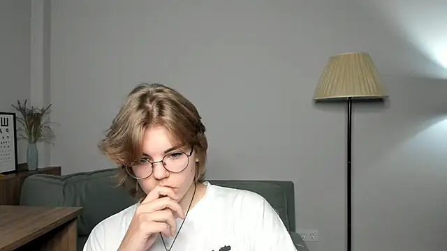 MelodyBaur online show from October 2025 09:08:01 AM