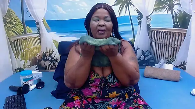 MatureMilfxxx online show from April 2026 04:24:02 PM