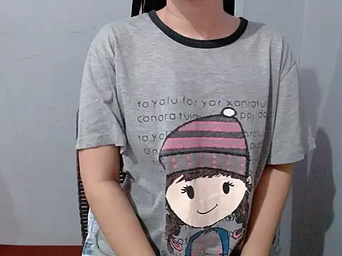 Skinny Jean18xxx online show from May 2026 11:18:01 AM