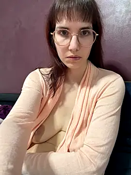 Snapshot of _HeraLuna_ chatting on December 2025 10:42:01 PM HeraLuna online show from December 2025 10:42:01 PM