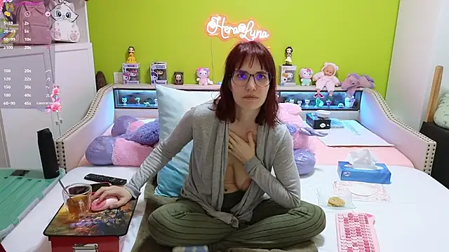  HeraLuna  online show from March 2026 10:34:02 PM