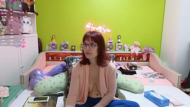  HeraLuna  online show from April 2026 07:52:01 PM