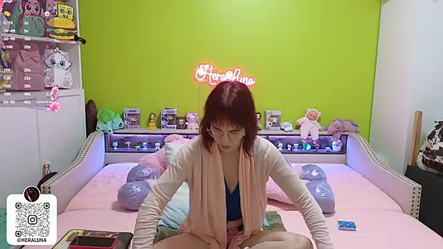  HeraLuna  online show from January 2026 09:51:01 PM