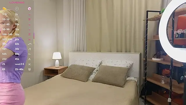 IraYounce online show from November 2025 01:09:01 AM