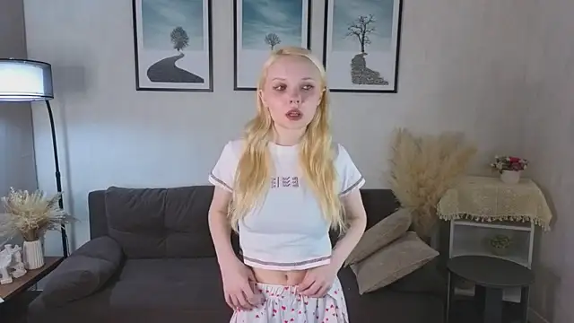 IraYounce online show from October 2025 01:26:02 AM