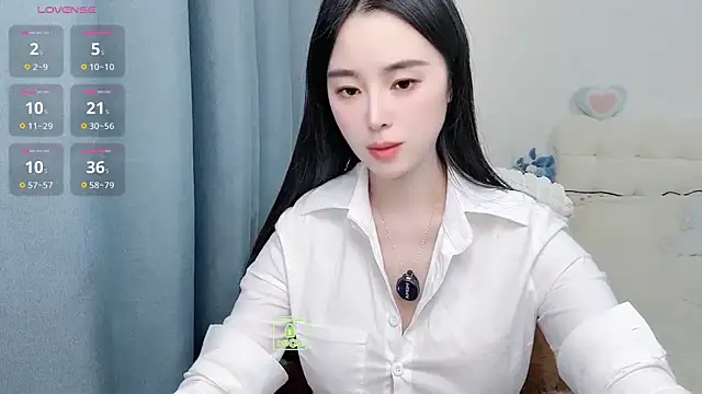 Xiaotaimei 666 online show from November 2025 03:49:02 AM