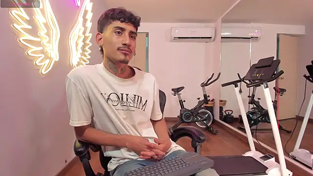 Mr Strike online show from November 2025 03:10:02 AM