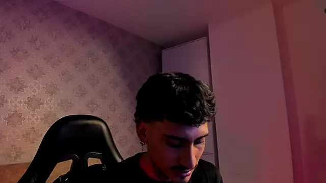 Mr Strike online show from November 2025 03:05:02 AM