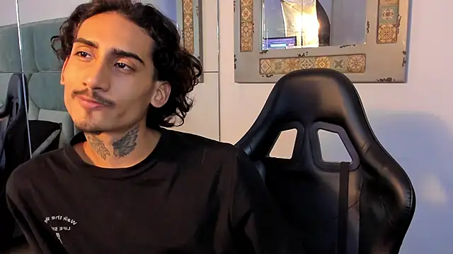 Mr Strike online show from October 2025 03:03:01 AM