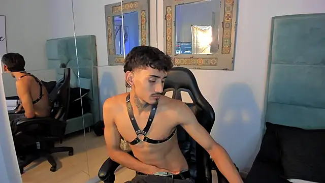 Mr Strike online show from November 2025 03:12:02 AM