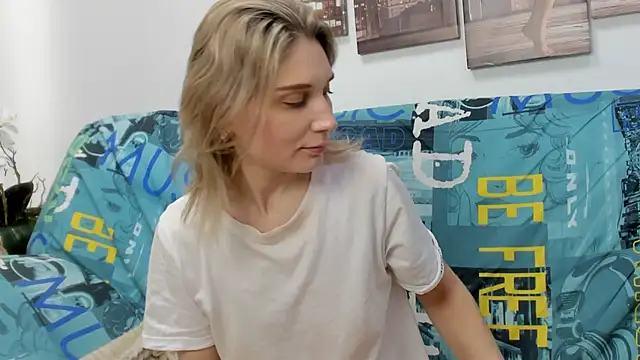 Tenderly Sophie online show from February 2026 01:18:02 AM