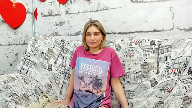 Tenderly Sophie online show from March 2026 02:37:01 AM