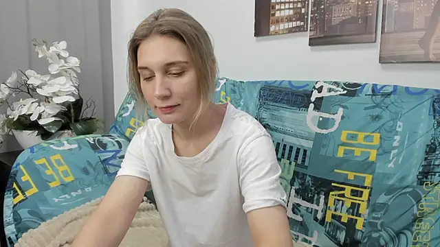 Tenderly Sophie online show from December 2025 01:27:01 AM