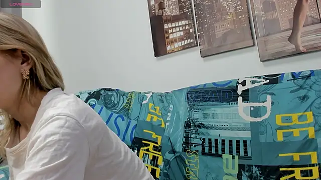 Tenderly Sophie online show from January 2026 01:20:02 AM