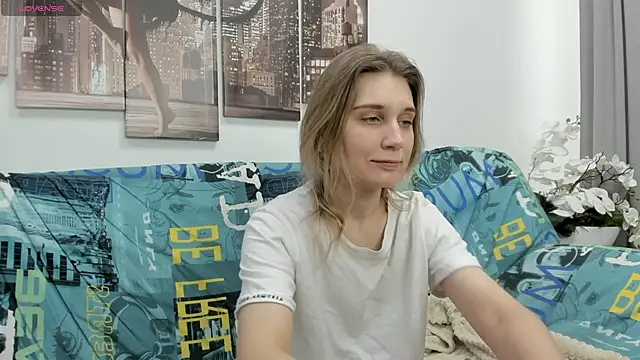 Tenderly Sophie online show from December 2025 01:22:02 AM