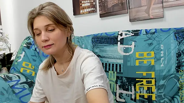 Tenderly Sophie online show from March 2026 01:27:01 AM