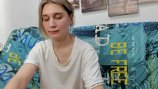 Tenderly Sophie online show from February 2026 06:19:02 AM