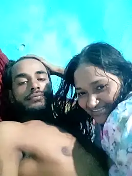 Snapshot of CoupleShow_432 chatting on November 2025 10:19:01 AM CoupleShow 432 online show from November 2025 10:19:01 AM