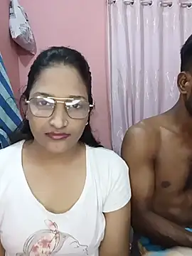 Snapshot of CoupleShow_432 chatting on June 2026 10:02:03 AM CoupleShow 432 online show from June 2026 10:02:03 AM