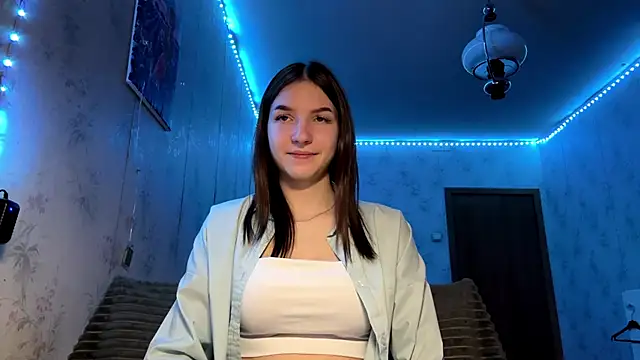 Beauty miIa online show from November 2025 03:16:02 PM