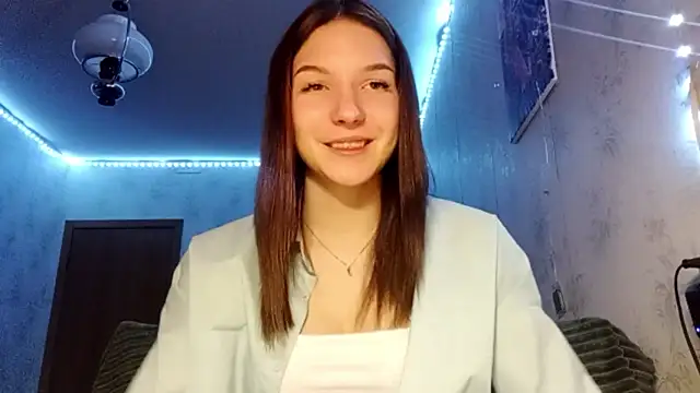 Beauty miIa online show from October 2025 03:00:01 PM