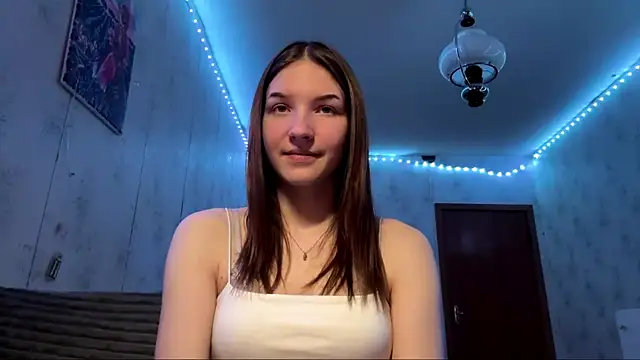 Snapshot of Beauty_miIa chatting on December 2025 04:30:02 PM Beauty miIa online show from December 2025 04:30:02 PM