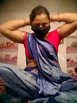 QRESABABY online show from October 2025 11:03:02 PM