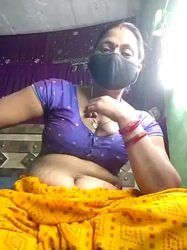 QRESABABY online show from November 2025 10:37:02 AM