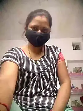 QRESABABY online show from October 2025 10:33:02 PM