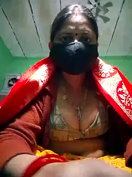 QRESABABY online show from November 2025 12:05:01 PM