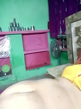 QRESABABY online show from December 2025 12:44:01 AM