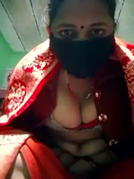 QRESABABY online show from November 2025 01:17:01 AM