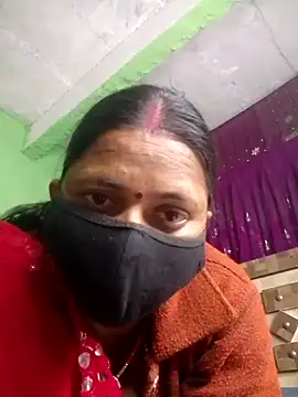 QRESABABY online show from December 2025 10:25:01 AM