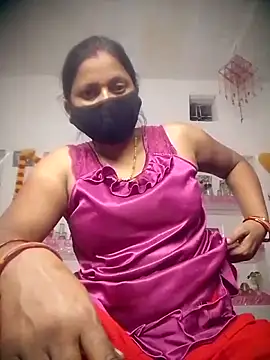 QRESABABY online show from October 2025 02:39:02 PM