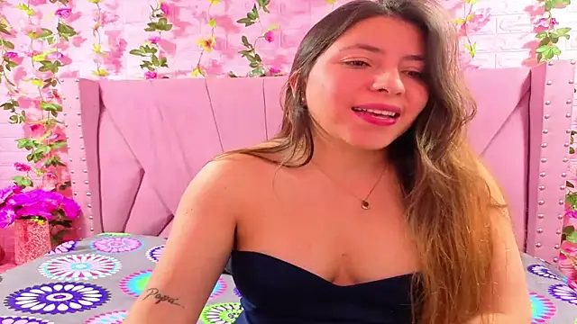 Snapshot of Alyy_Brown chatting on November 2025 02:12:02 AM Alyy Brown online show from November 2025 02:12:02 AM