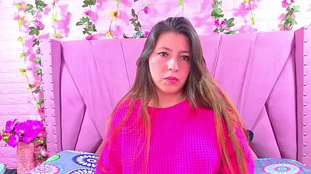 Snapshot of Alyy_Brown chatting on October 2025 01:59:01 AM Alyy Brown online show from October 2025 01:59:01 AM