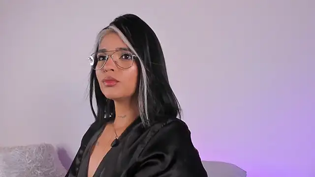 Sophie Duarte online show from June 2026 11:57:01 PM
